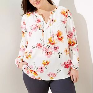 LIKE NEW LOFT Ivory Blossom Shirred Split Neck Long Sleeve Blouse Size Medium